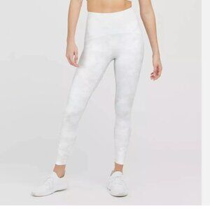 SPANX Booty Boost Active Printed 7/8 Leggings White Camo Women's Medium